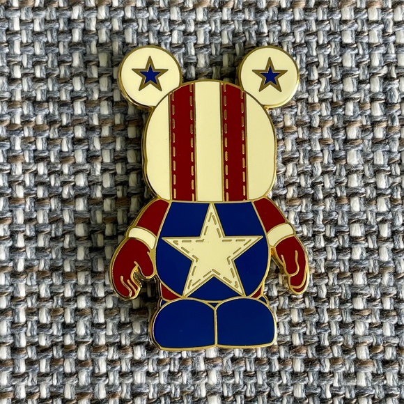 Americana Mickey Mouse Disney Vinylmation LE1500Figure/Pin Set - Trade City USA - Picture 6 of 12